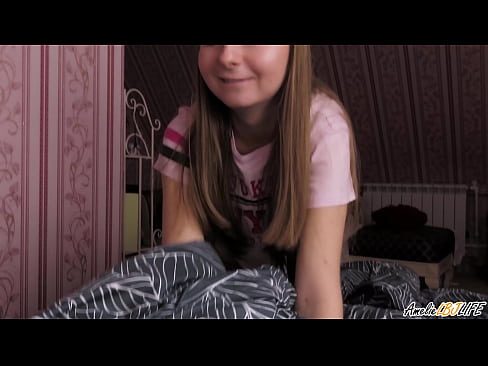 ❤️ Blondie duboko siše svoju drugu prijateljicu i dobiva spermu u usta Kurve na bs.hotpornphotos.ru